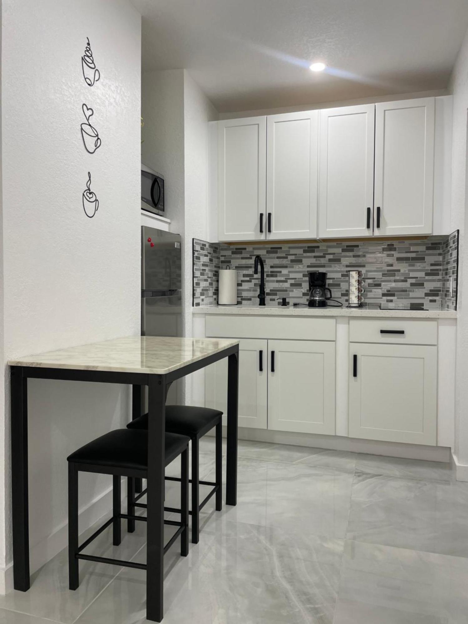 Magnolias Suite Lehigh Acres Exterior foto