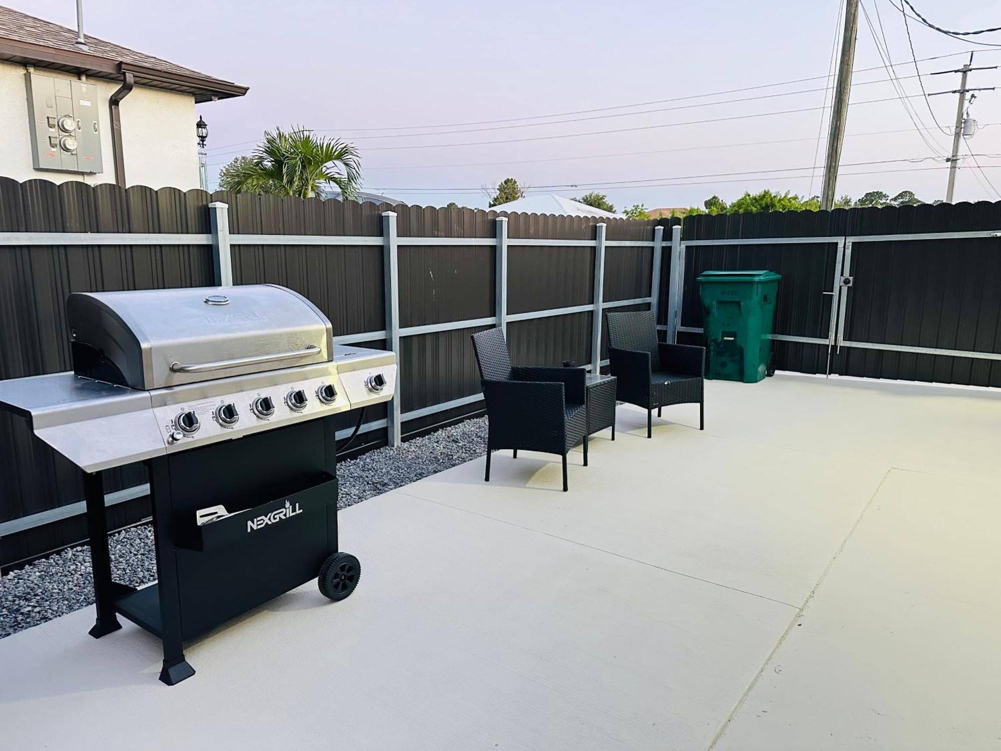 Magnolias Suite Lehigh Acres Exterior foto